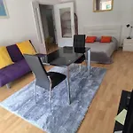Appartement studio Biarritz avec terrasse piscine et parc